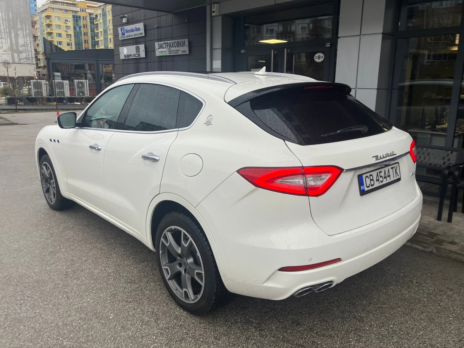Maserati Levante 3.0d 4x4 Панорама FULL, снимка 2 - Автомобили и джипове - 54120916