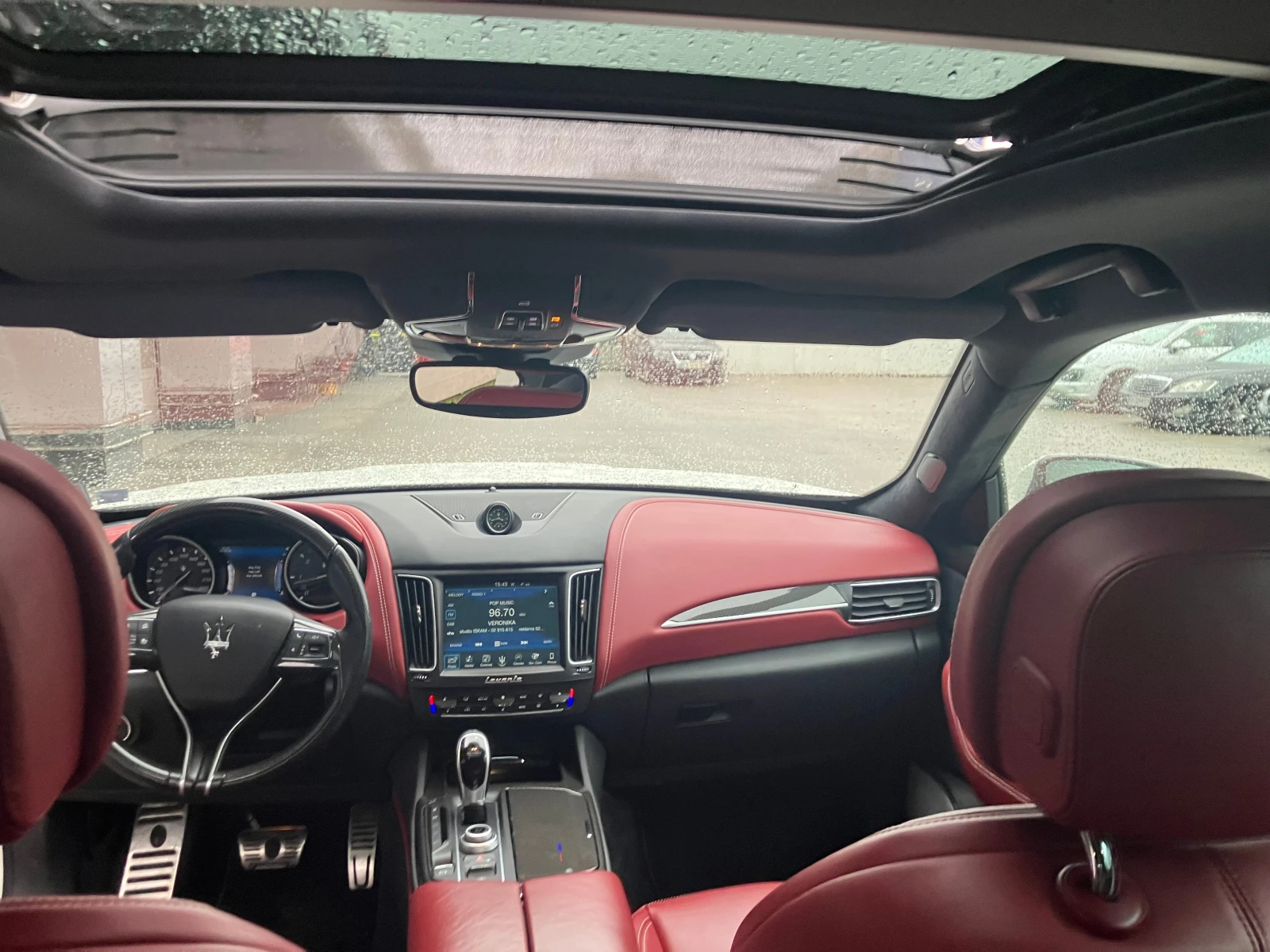 Maserati Levante 3.0d 4x4 Панорама FULL, снимка 13 - Автомобили и джипове - 54120916