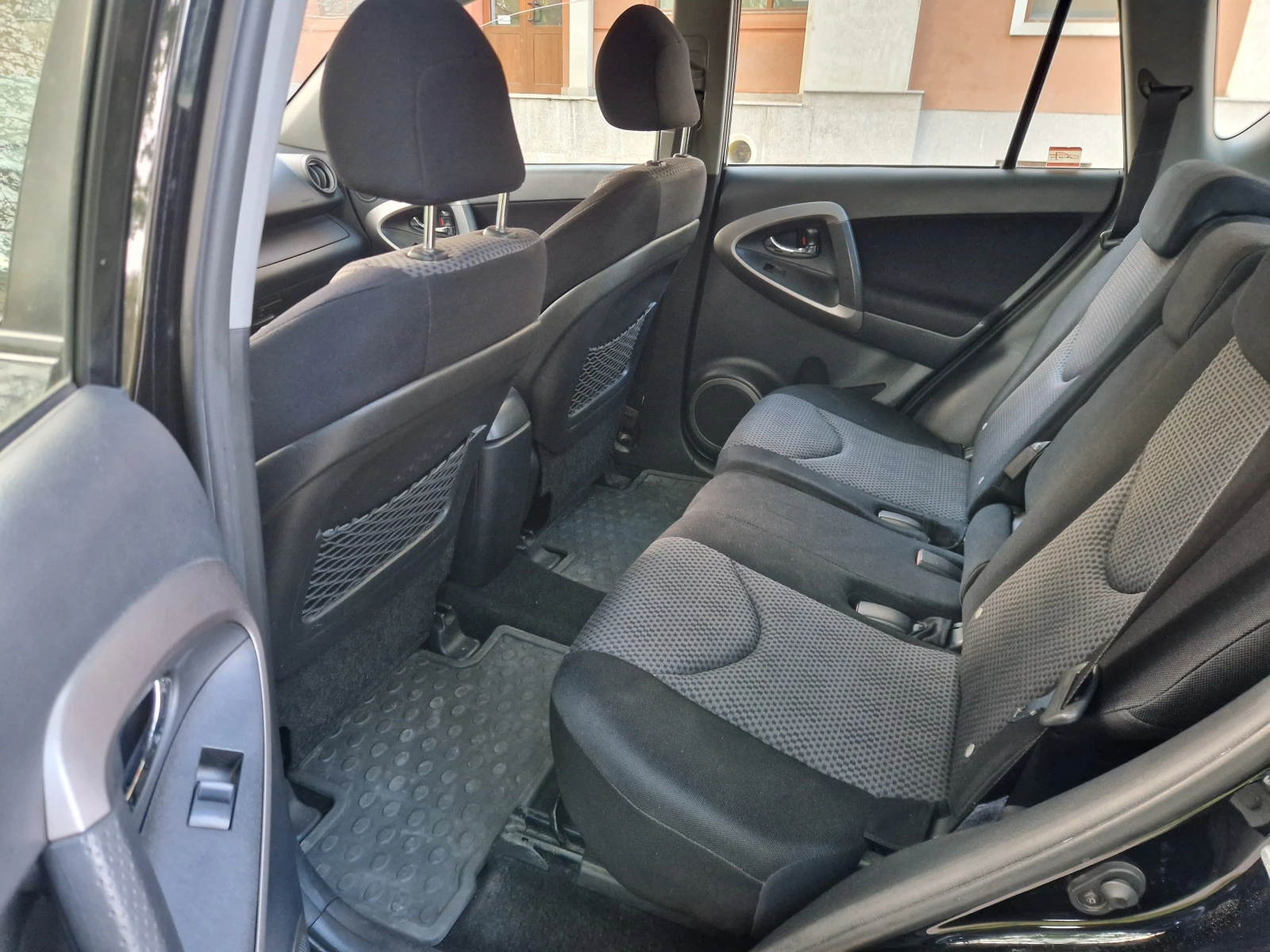 Toyota Rav4 4x4 ГАЗ/Бензин, снимка 13 - Автомобили и джипове - 54544899