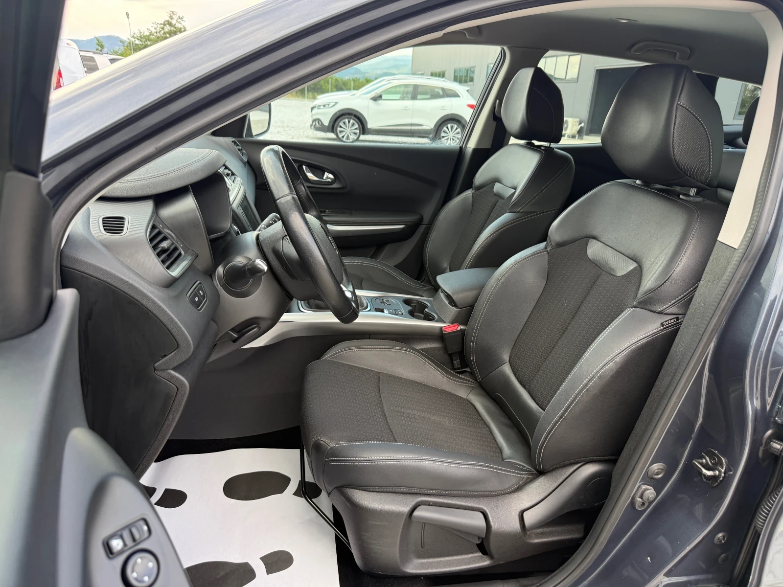 Renault Kadjar 1.5DCI NAVI CAMERA, снимка 11 - Автомобили и джипове - 55243372