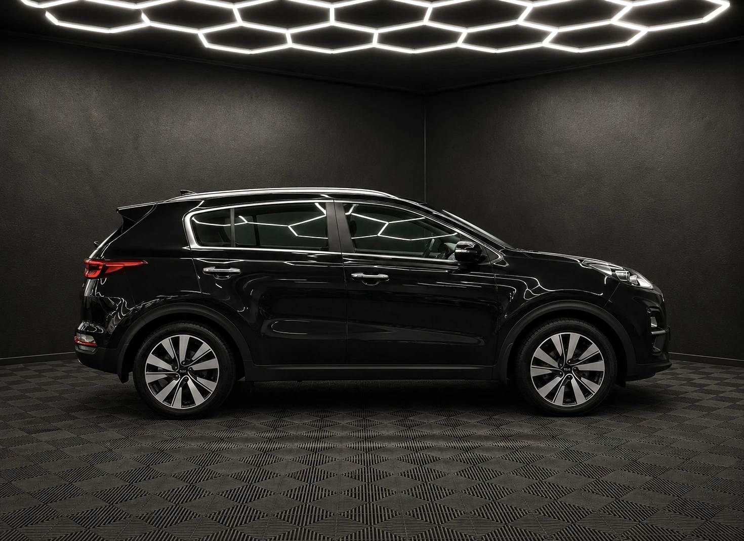 Kia Sportage 1.7 CRDi , снимка 4 - Автомобили и джипове - 55320230