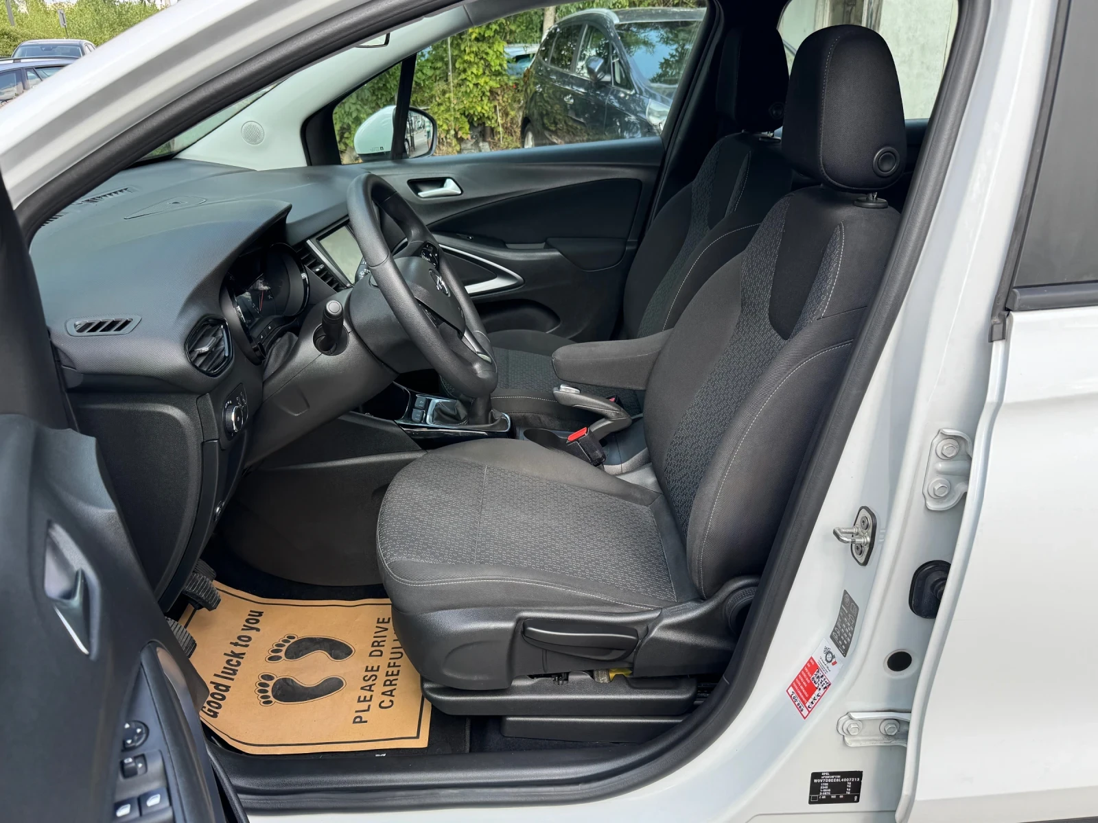 Opel Crossland X 1.2 фабричен газ !, снимка 9 - Автомобили и джипове - 55836545