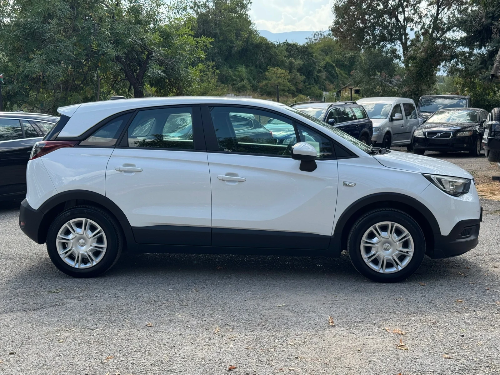 Opel Crossland X 1.2 фабричен газ !, снимка 4 - Автомобили и джипове - 55836545