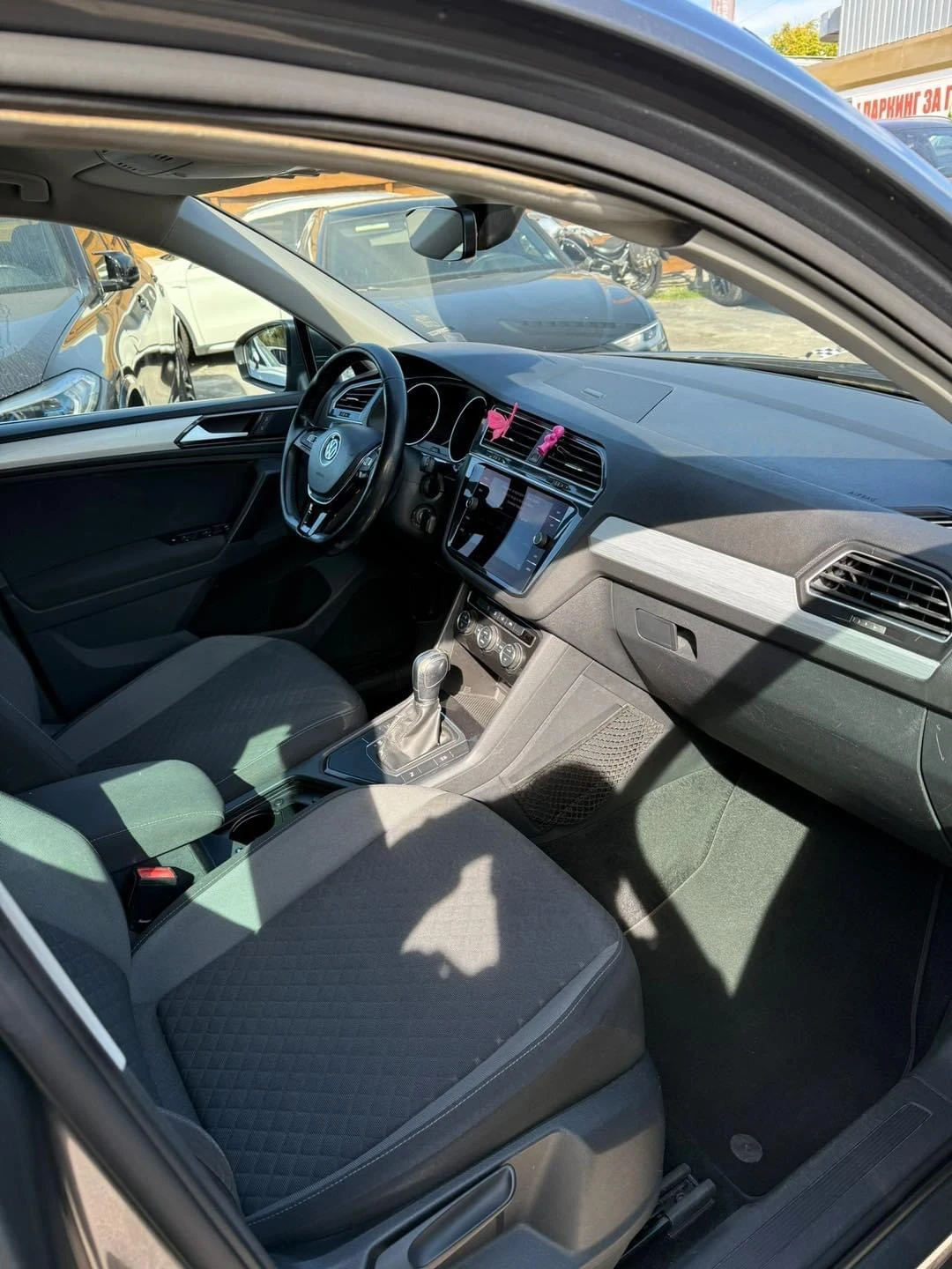 VW Tiguan, снимка 6 - Автомобили и джипове - 55854111