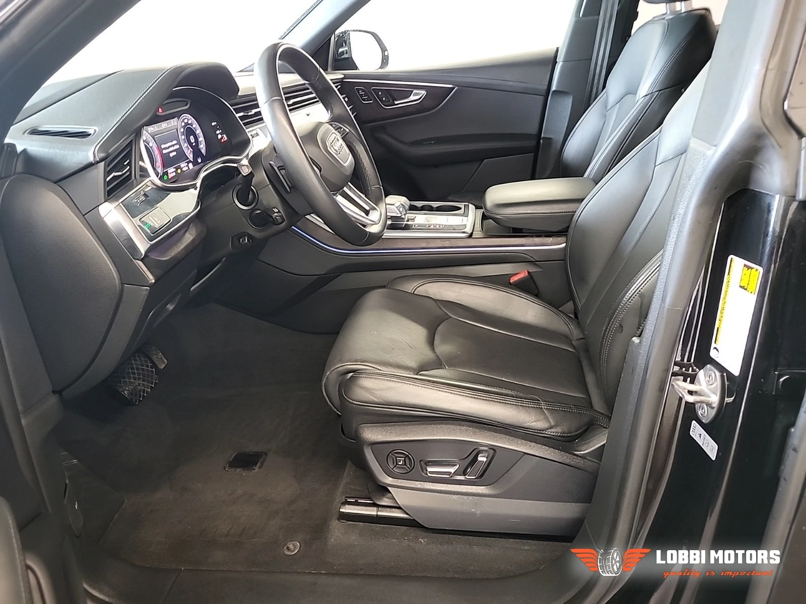 Audi Q8, снимка 5 - Автомобили и джипове - 56128944