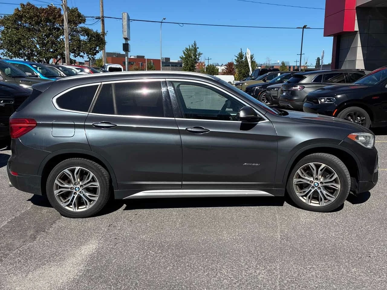 BMW X1 * xDrive28i * CARFAX * БЕЗ ПЪРВОНАЧАЛНА ВНОСКА, снимка 3 - Автомобили и джипове - 56233703