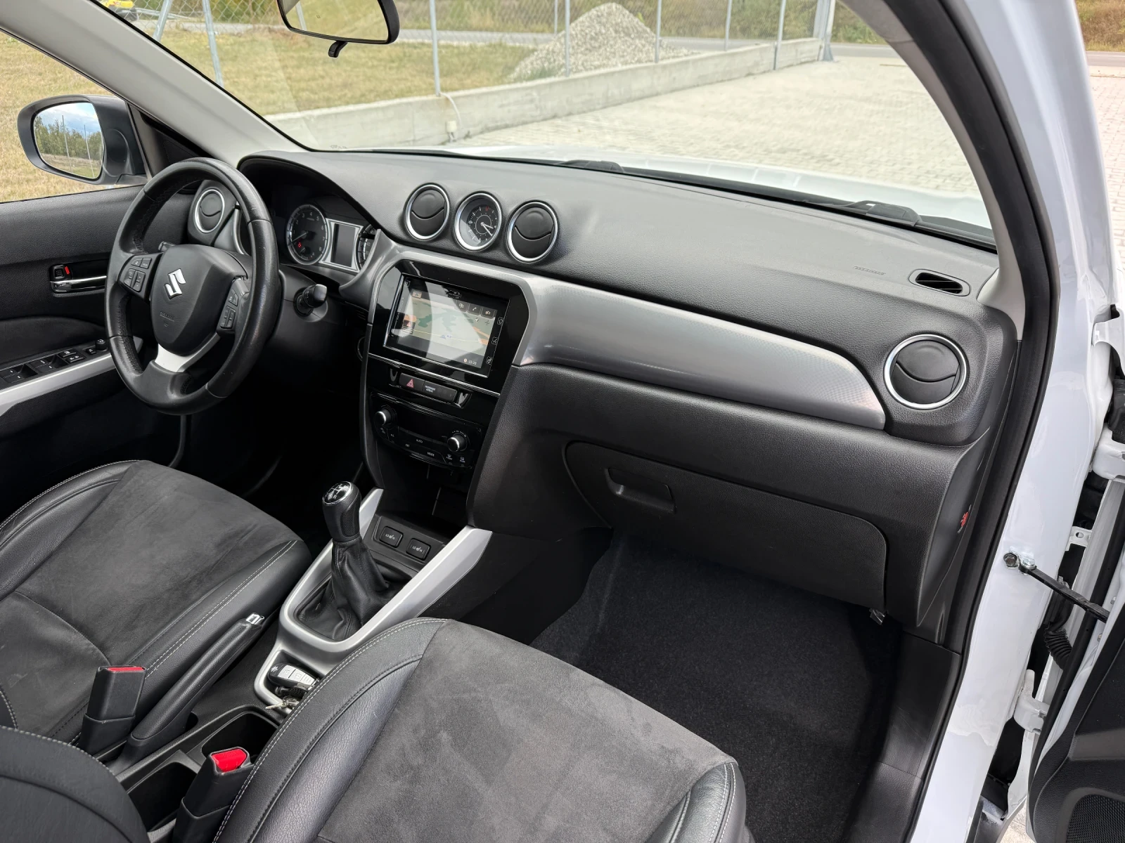 Suzuki Vitara 1.6i NAVI CAMERA PANORAMA | Mobile.bg � ����������� 12