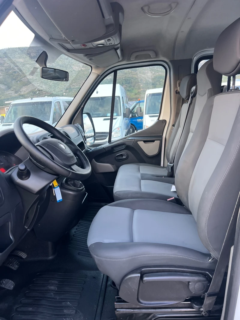 Renault Master 7 МЕСТА КЛИМАТИК, снимка 16 - Бусове и автобуси - 47358046