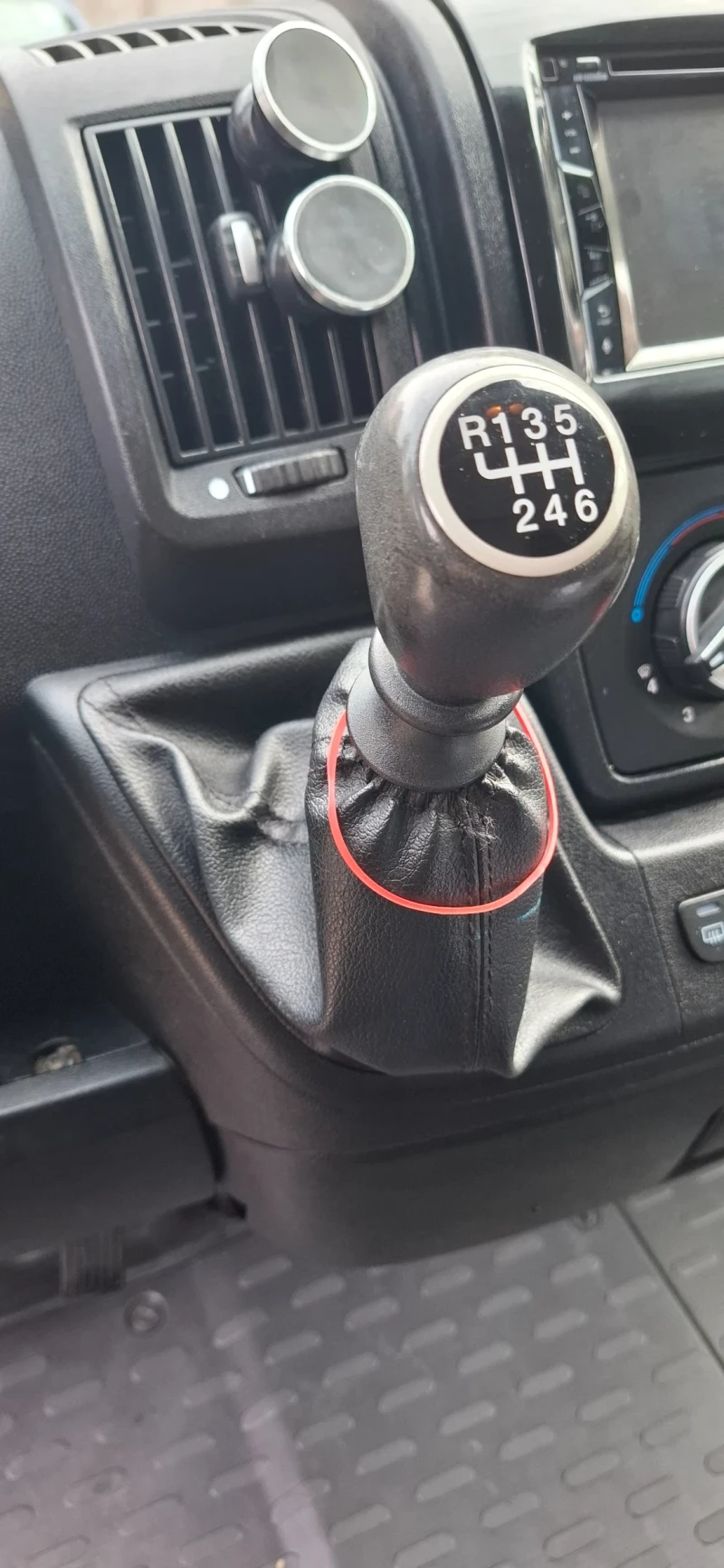 Peugeot Boxer 2.2 diesel 110hp, снимка 17 - Бусове и автобуси - 52715483