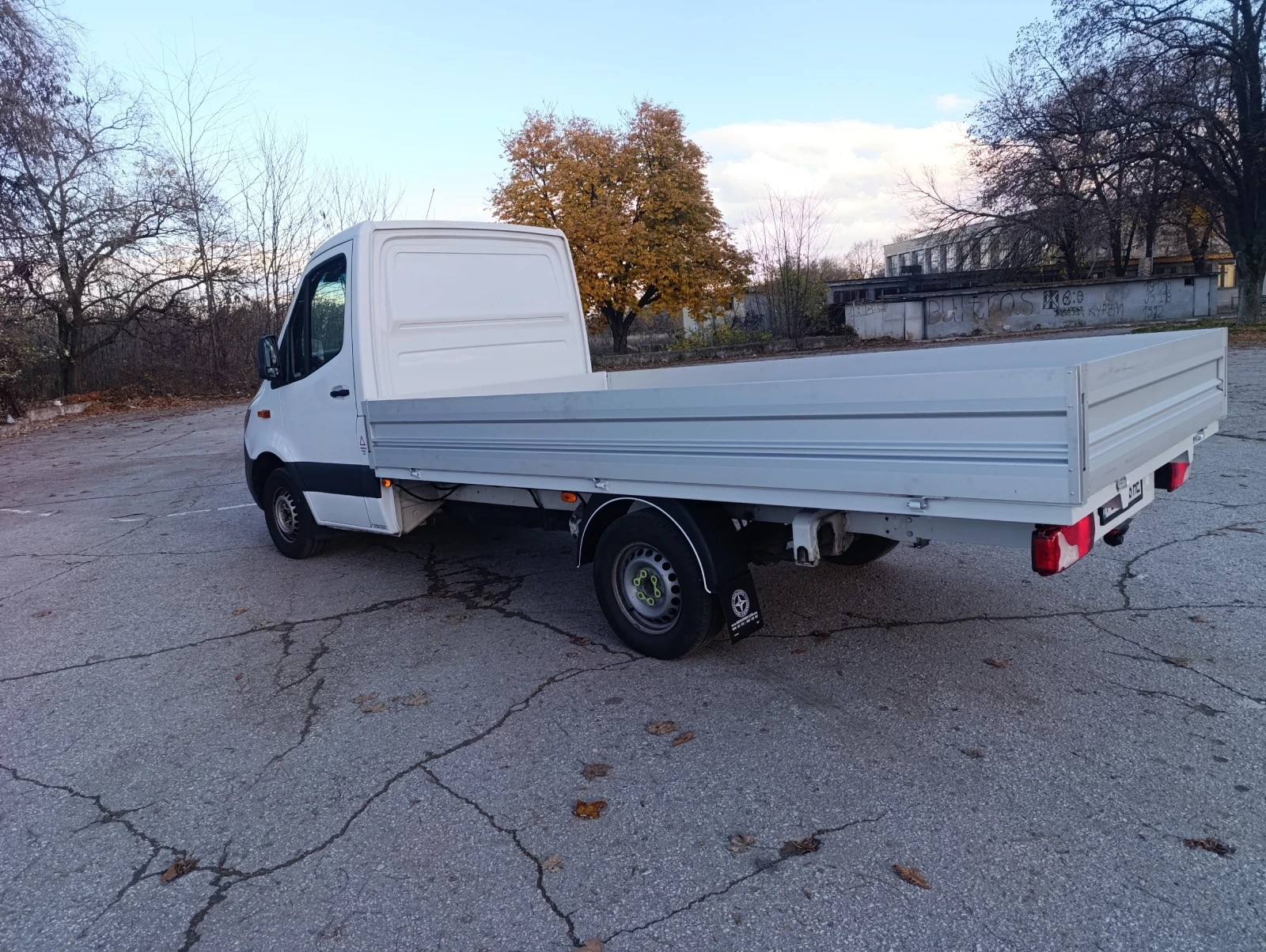 Mercedes-Benz 212  - изображение 4