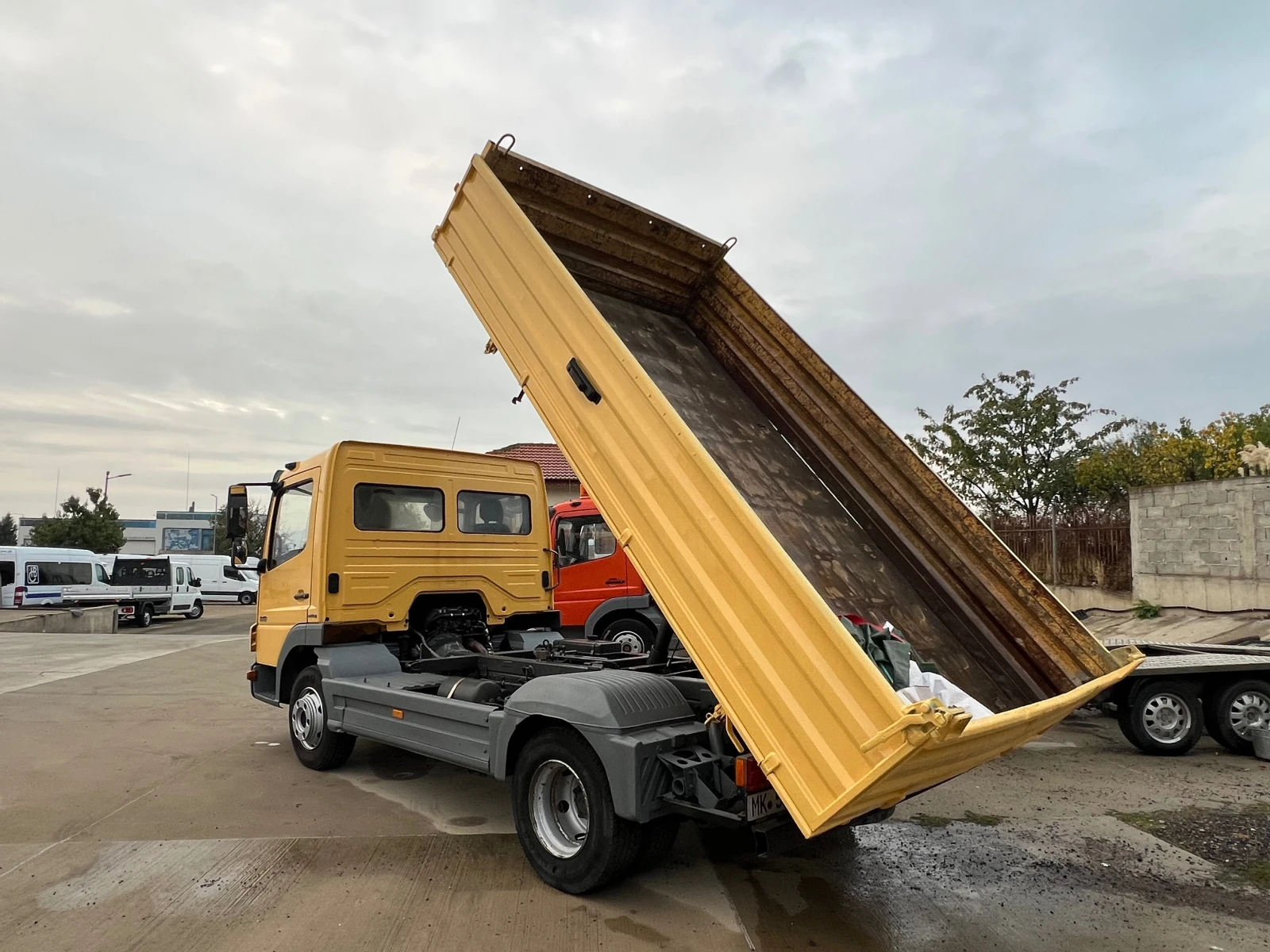 Mercedes-Benz Atego 818 ТРИСТРАНЕН САМОСВАЛ , TOP , 226.000км - изображение 10