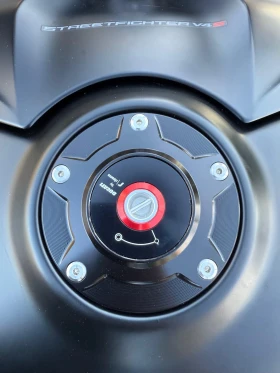 Ducati Streetfighter V4S CARBON | Mobile.bg    14