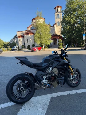  Ducati Streetfighter