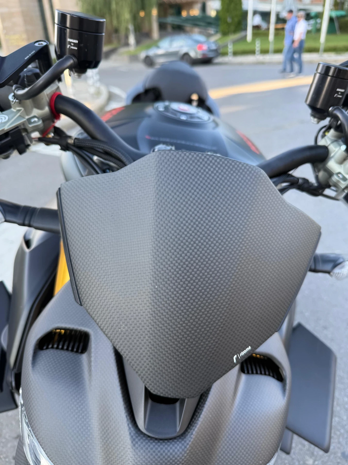 Ducati Streetfighter V4S CARBON - изображение 5
