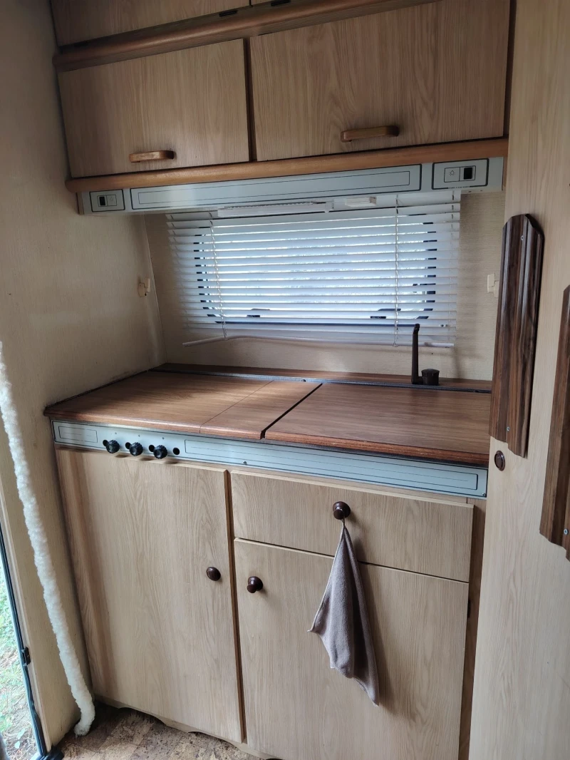 Каравана Chateau, снимка 9 - Каравани и кемпери - 52087966