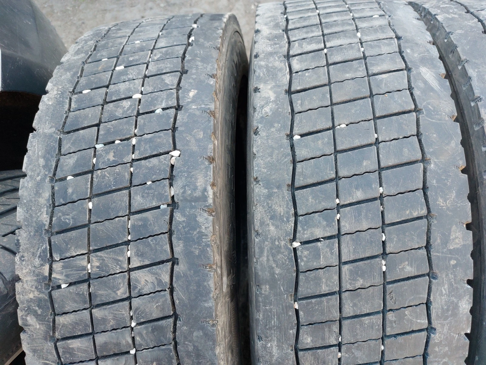 ���� 215/75R17.5 | Mobile.bg � ����������� 2