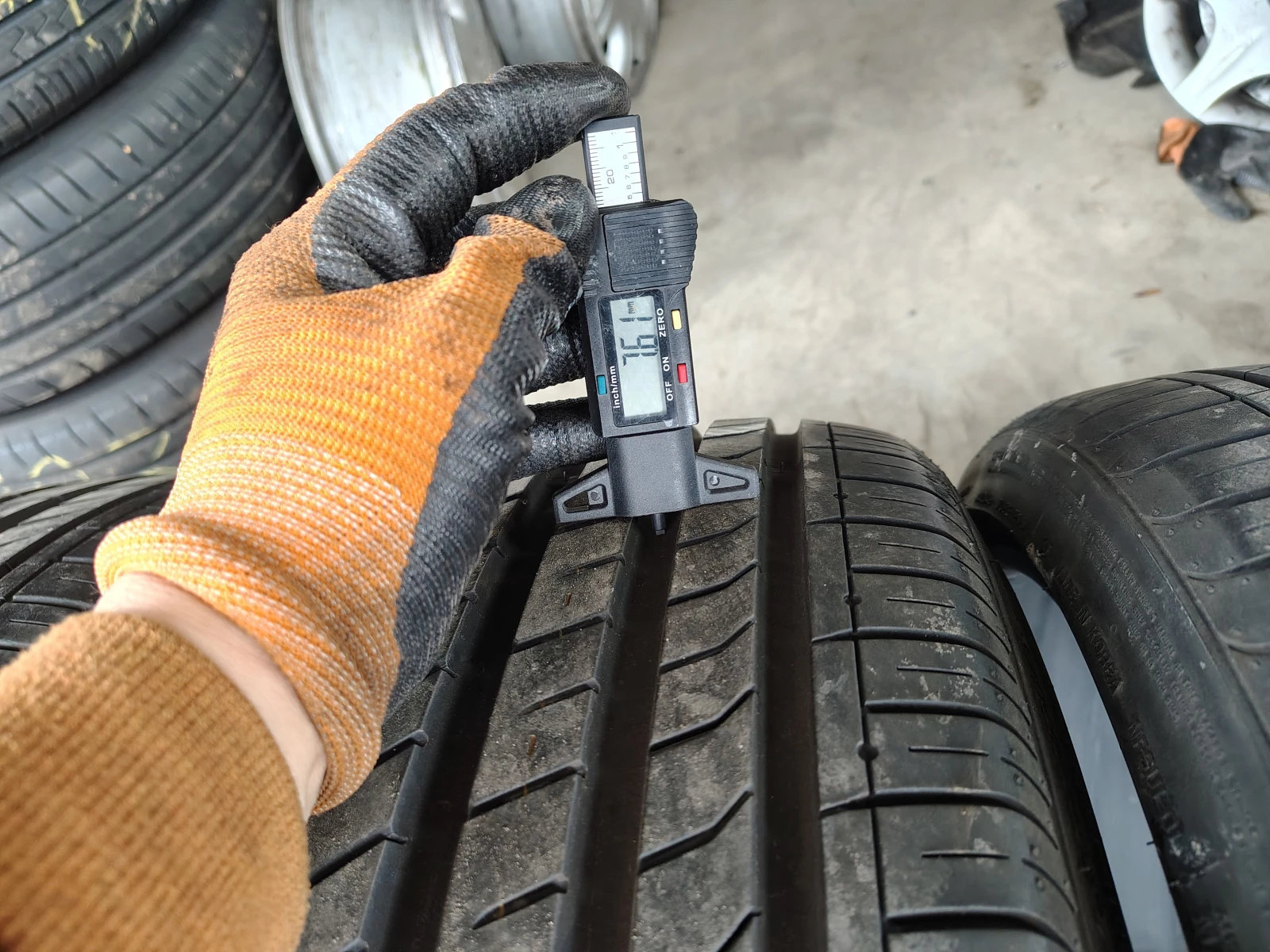  235/35R19 | Mobile.bg   4