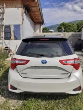 Toyota Yaris 1.5 HIBRID, снимка 1