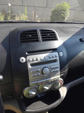 Daihatsu Sirion 1.0 12V, снимка 8