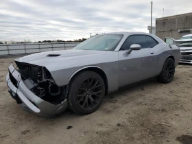 Dodge Challenger 3.6 V6 SXT/CAMERA/KEYLESS/ZF, снимка 2