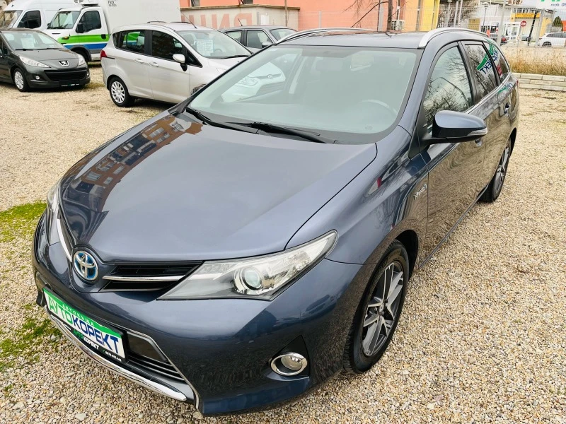 Toyota Auris 1.8 HIBRID КАТО НОВА, снимка 1 - Автомобили и джипове - 44388089