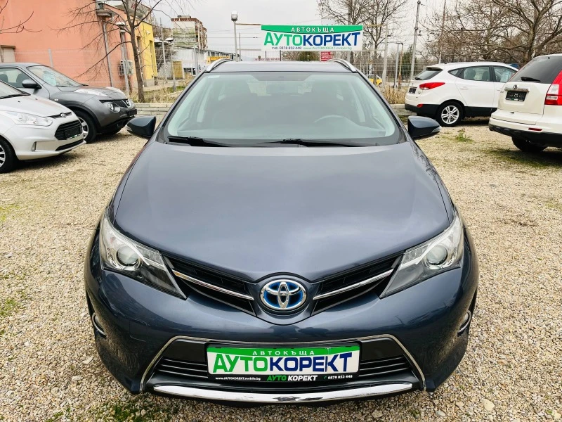 Toyota Auris 1.8 HIBRID КАТО НОВА, снимка 2 - Автомобили и джипове - 44388089