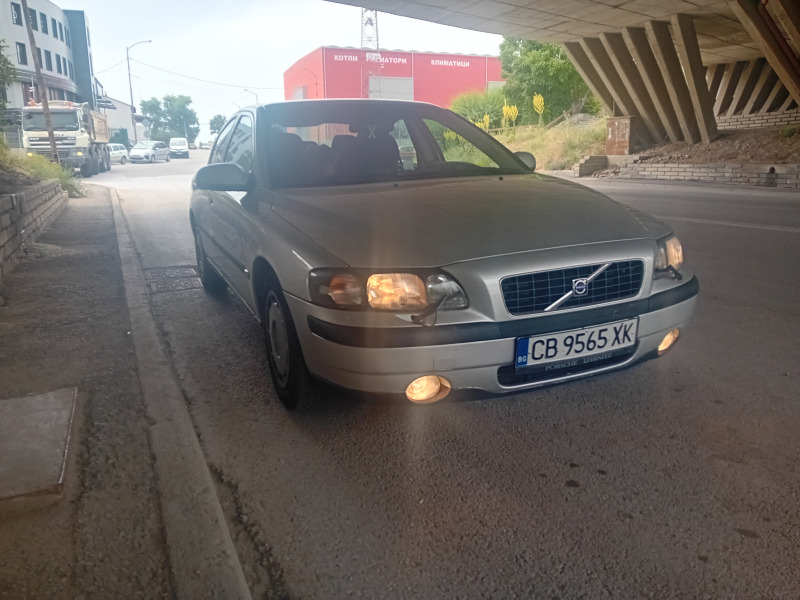 Volvo S60 2.4 i 140 , снимка 6 - Автомобили и джипове - 46141345