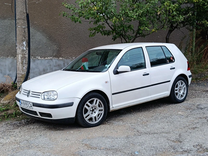 VW Golf 4, снимка 1 - Автомобили и джипове - 48520400