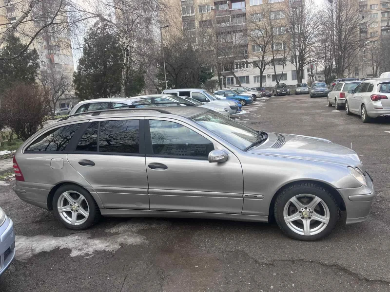 Mercedes-Benz C 180 1.8 Компресор, снимка 4 - Автомобили и джипове - 49564388