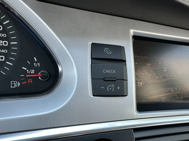 Audi A6 Facelift/3.0tdi/Quattro, снимка 17 - Автомобили и джипове - 49525132