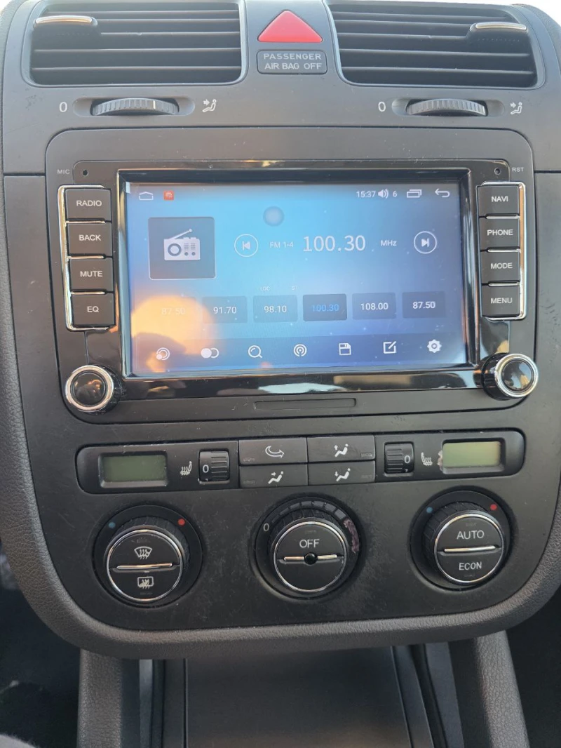 VW Golf 2.0 TDI, 140 к.с., автоматик, дизел, снимка 10 - Автомобили и джипове - 52347010