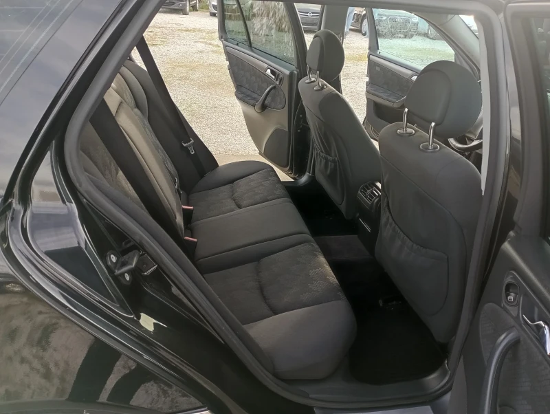 Mercedes-Benz C 220 2.2CDI, 143кс, Avantgarde , снимка 7 - Автомобили и джипове - 52455688
