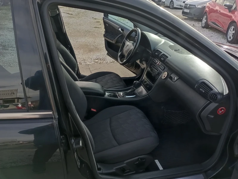 Mercedes-Benz C 220 2.2CDI, 143кс, Avantgarde , снимка 8 - Автомобили и джипове - 52455688