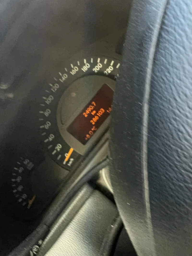 Mercedes-Benz 200 CDI, снимка 6 - Автомобили и джипове - 52493151