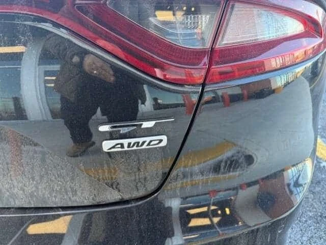 Kia Stinger * GT2 * CARFAX * ���� �� �� | Mobile.bg � ����������� 6