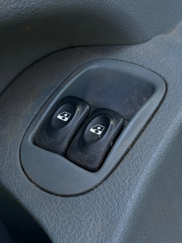 Renault Scenic, снимка 8 - Автомобили и джипове - 55402705