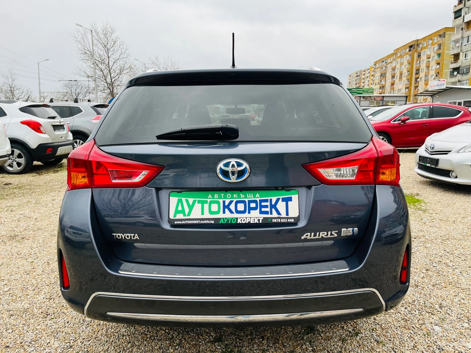 Toyota Auris 1.8 HIBRID КАТО НОВА - изображение 6