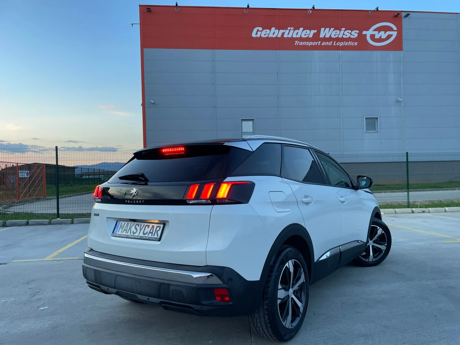 Peugeot 3008 1.5 BLUE HDI от 1-ви собственик - изображение 7