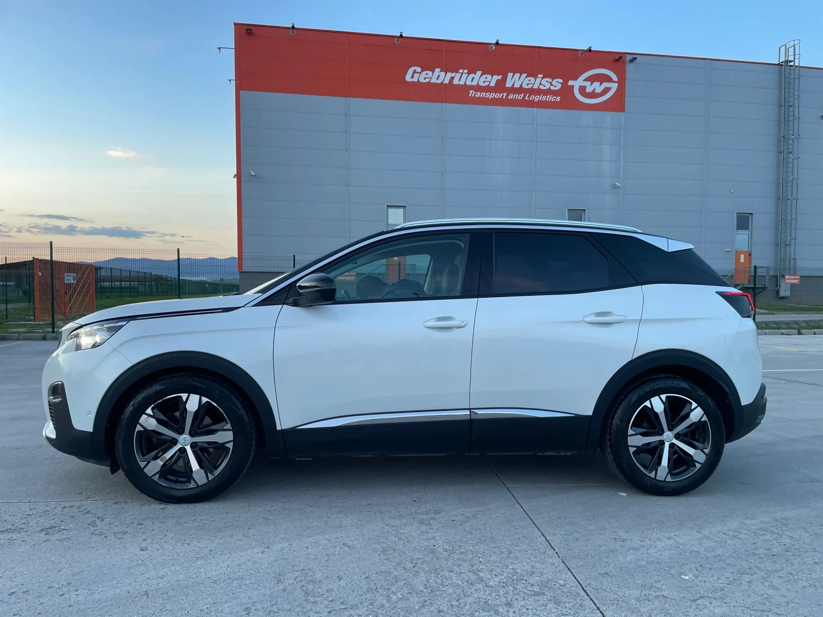 Peugeot 3008 1.5 BLUE HDI от 1-ви собственик - изображение 4