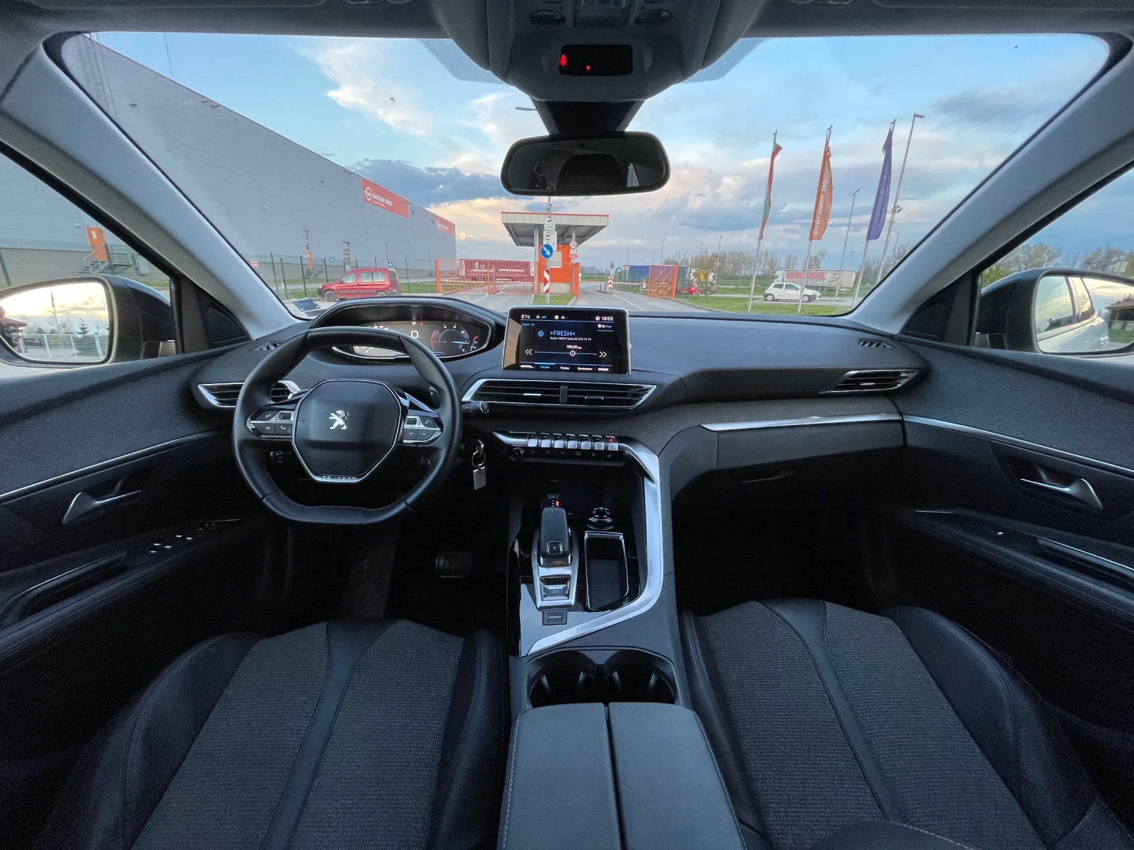 Peugeot 3008 1.5 BLUE HDI от 1-ви собственик - изображение 10