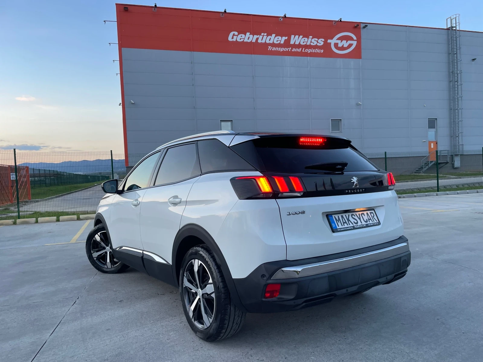 Peugeot 3008 1.5 BLUE HDI от 1-ви собственик - изображение 5