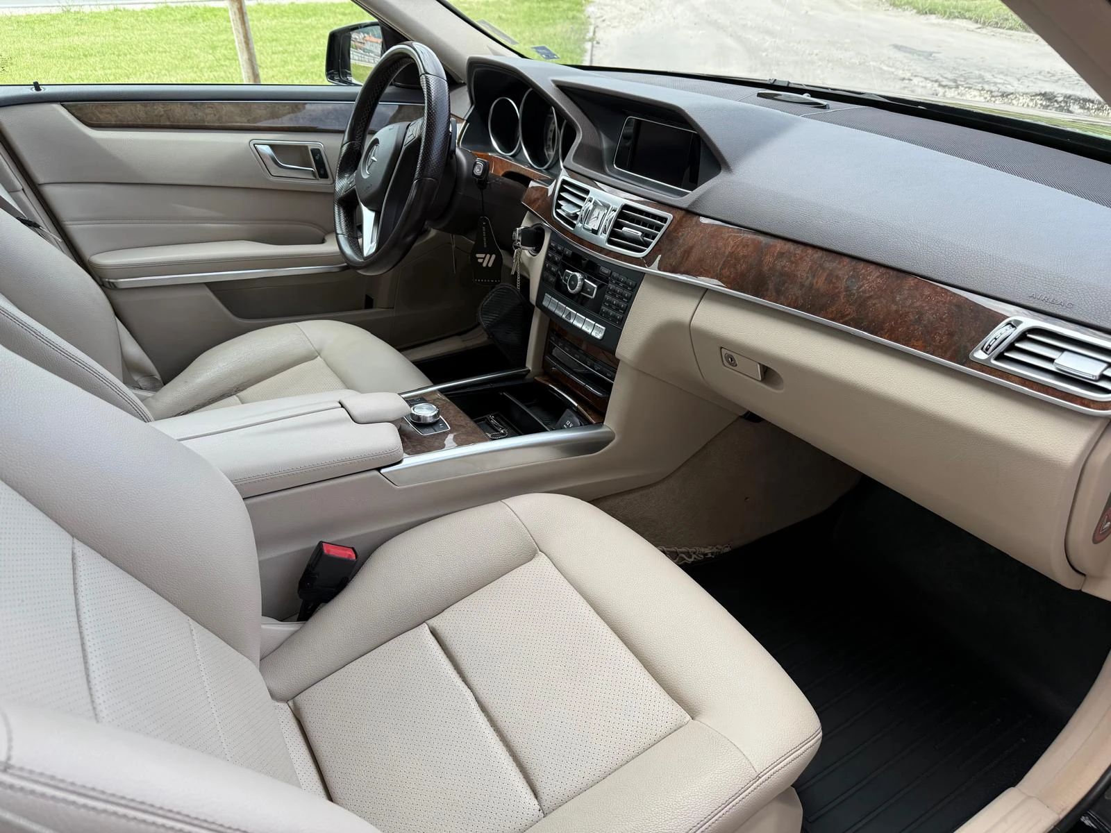Mercedes-Benz E 200 CNG - изображение 2
