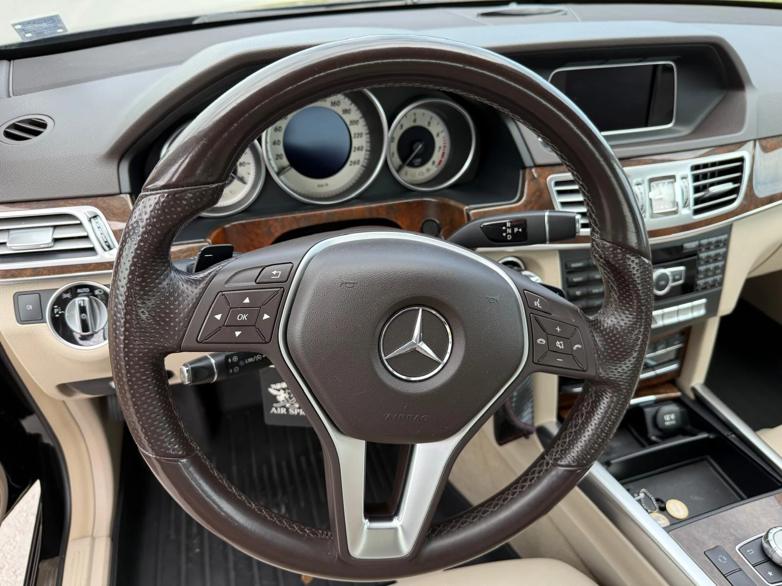 Mercedes-Benz E 200 CNG | Mobile.bg — изображение 13