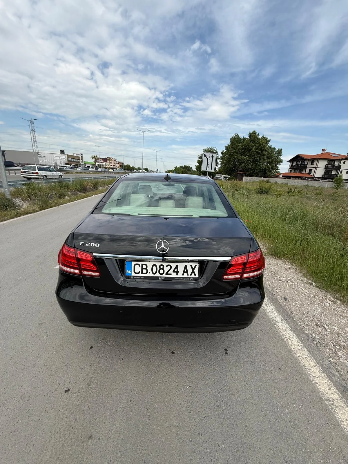 Mercedes-Benz E 200 CNG - изображение 10
