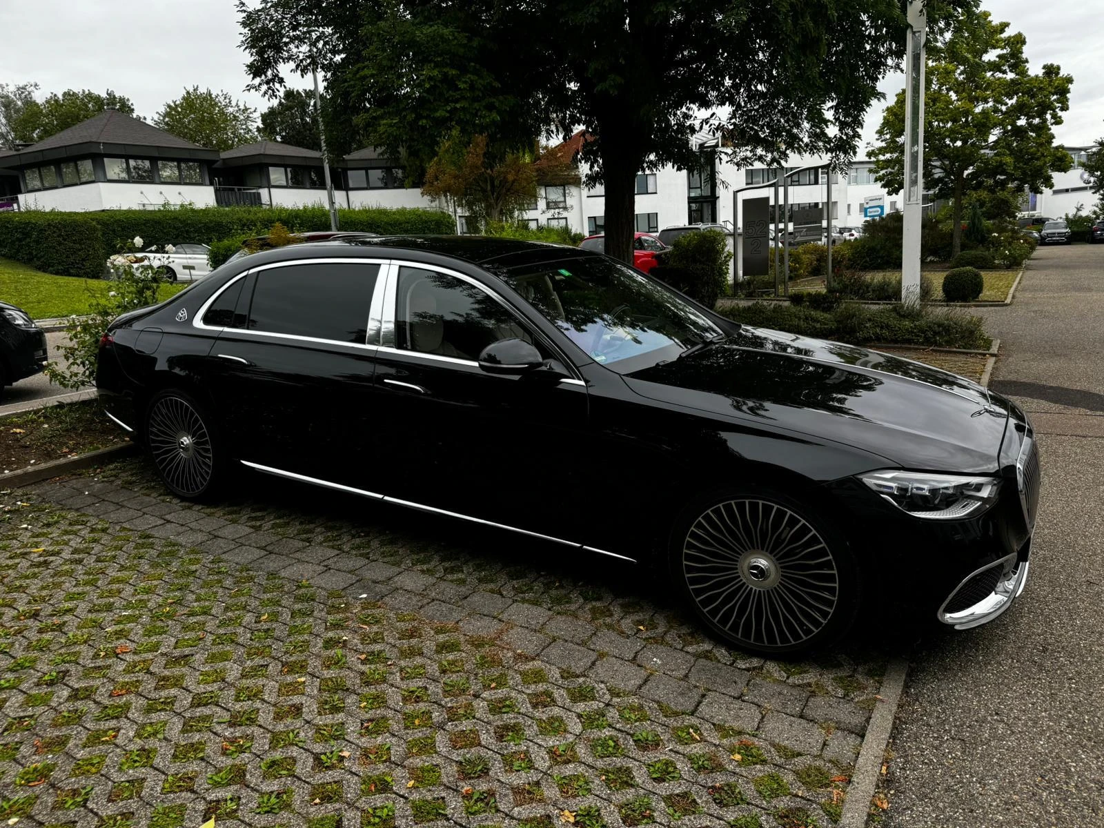 Mercedes-Benz S 580 MAYBACH 4M DESIGNO EXCLUSIVE PANORAMA 3xTV - изображение 2