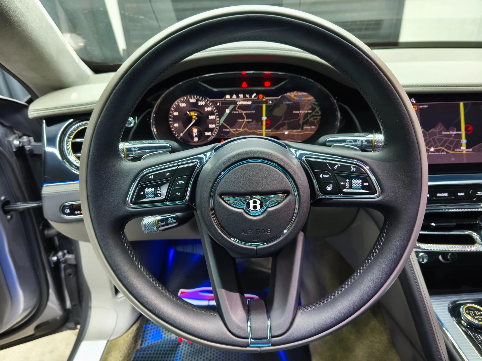 Bentley Flying Spur S V8 550k.c * NAIM* HEAD UP* PANO* VACUM*  | Mobile.bg   16