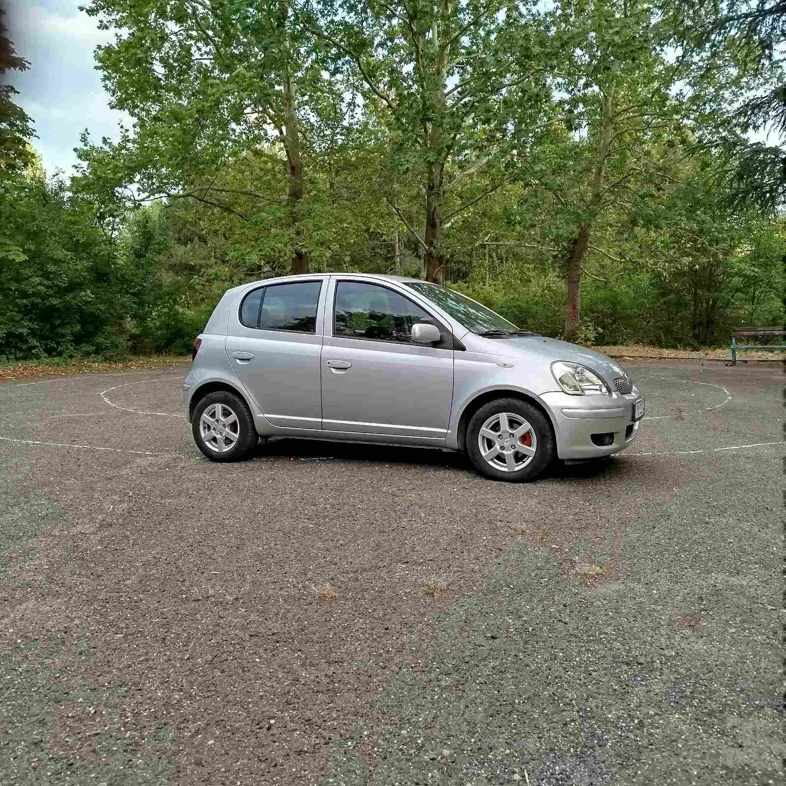 Toyota Yaris 1.4 D4D - изображение 2