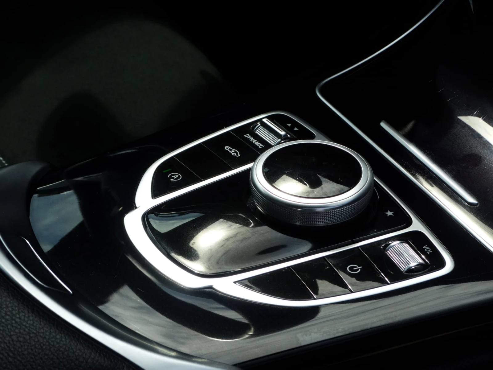 Mercedes-Benz C 180 COUPE* AMG-PACK* SWAROWSKI* 360CAM | Mobile.bg   14