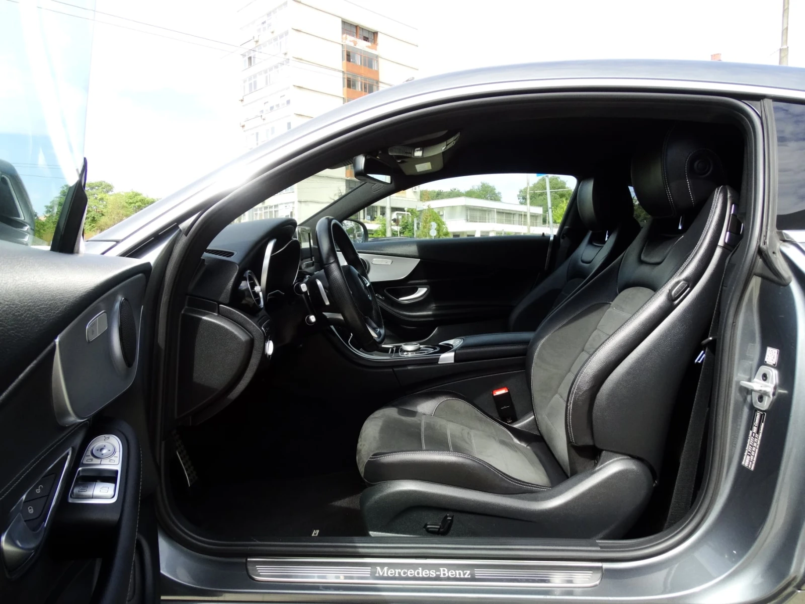 Mercedes-Benz C 180 COUPE* AMG-PACK* SWAROWSKI* 360CAM - изображение 10