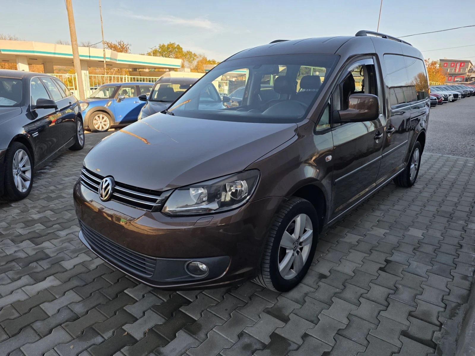VW Caddy 1.6tdi maxi  - изображение 3